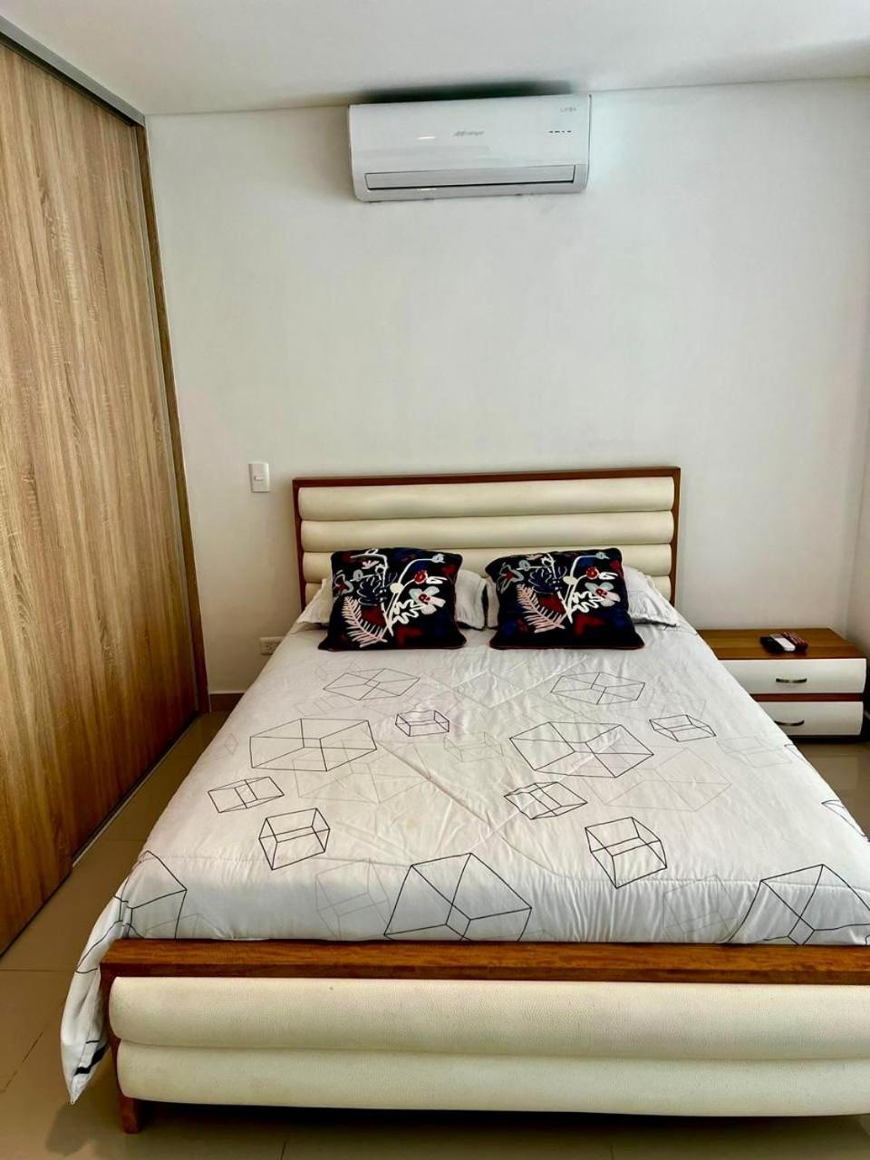 Apartamentos Cartagena Marbella Suite Εξωτερικό φωτογραφία